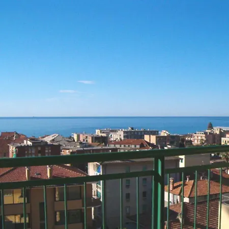 Finalmarina Two-rooms 300 Mt From The With Sea View